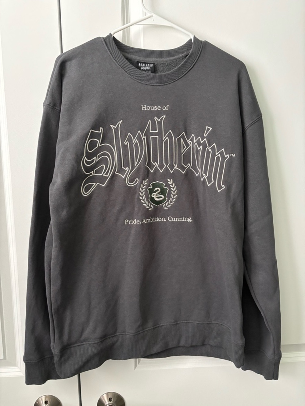 Boxlunch Harry Potter House of Slytherin Charcoal Crewneck Sweatshirt